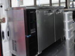 ケータリングカー・キッチンカーのレンタル　冷蔵庫の画像